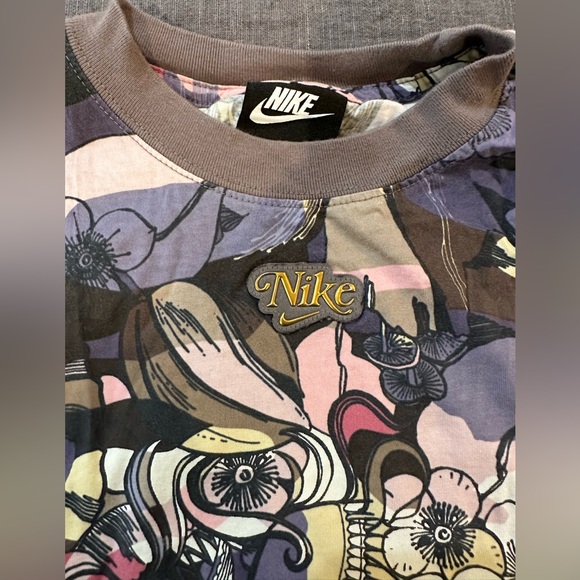 Nike Floral Top - Picture 2 of 4